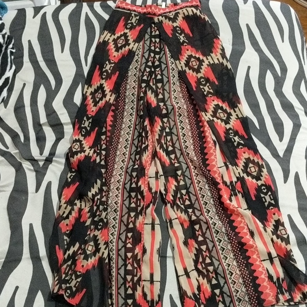 Geo print front leg split beach pants